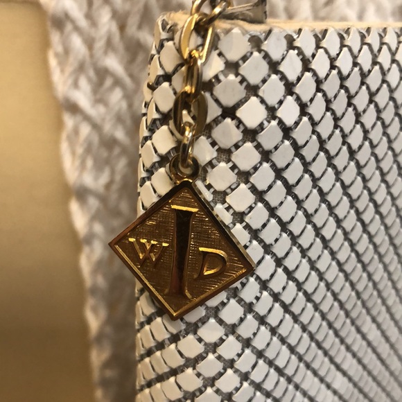 Whiting and Davis White Mesh Bag / Clutch Top Zipper  Collectible Vintage - Picture 5 of 5